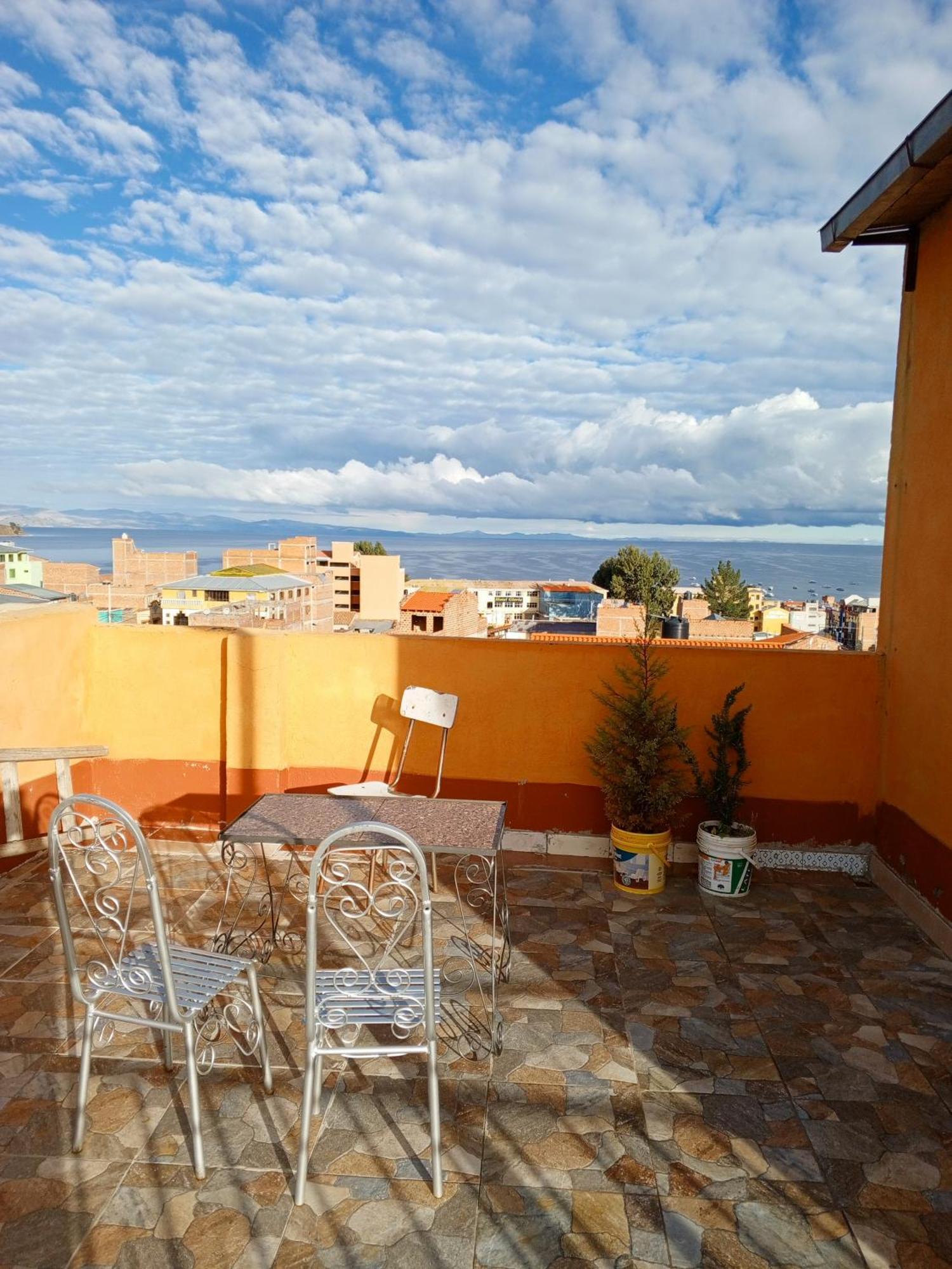 Hostal Puerto Alegre Copacabana  Exterior foto